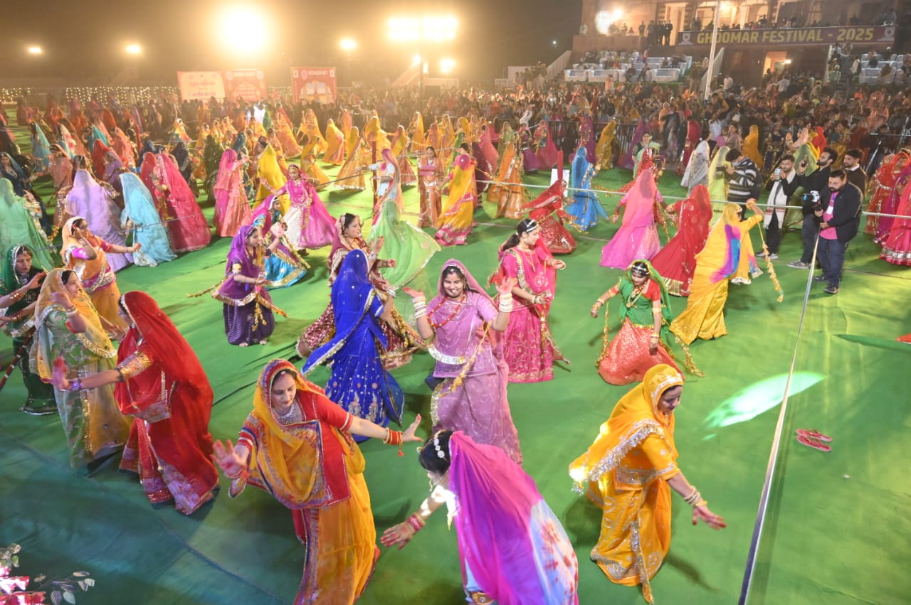 Division level Ghoomar Festival-2025 organized at Dr. Karni Singh Stadium