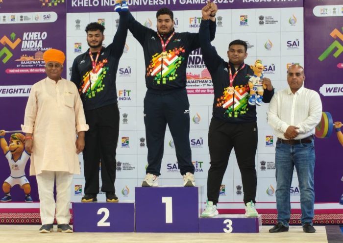 Khelo India University Games Bikaner's Keshav Bissa created history, MLA Shri Jethanand Vyas was the guest of honour at the closing ceremony.
