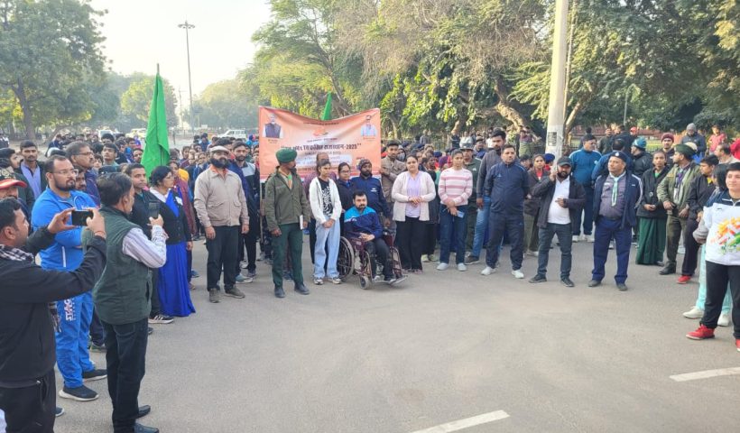 'Run for Developed Rajasthan' City residents participated in a run to spread the message of sports development, health, and a developed Rajasthan.