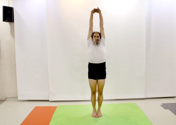 Asana that provides energy and strength: Tadasana