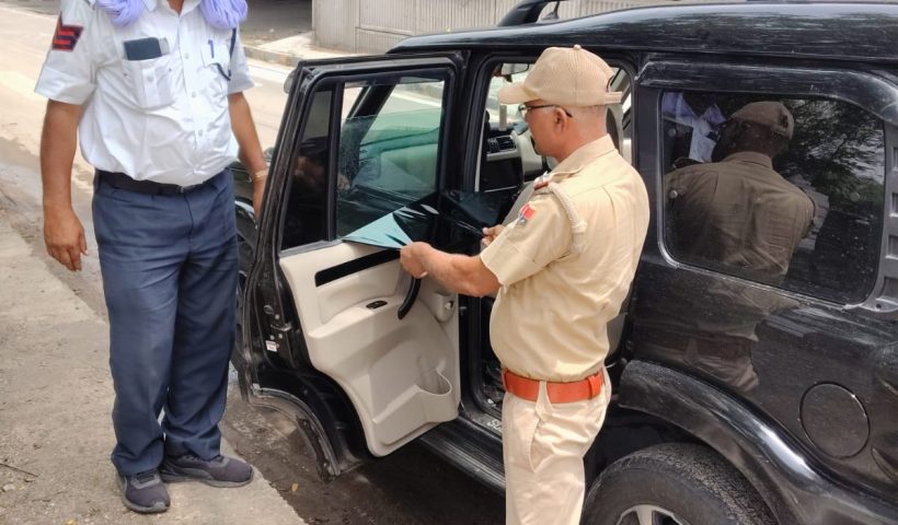 यातायात नियमों के उल्लंघन पर पुलिस का महा-अभियान जारी: 22 दिनों में रिकॉर्ड 1.71 लाख से अधिक वाहनों पर एक्शन