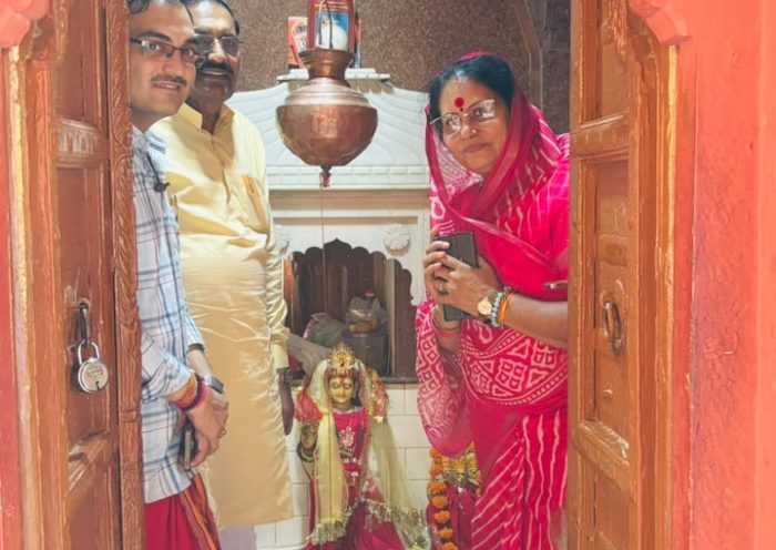 श्रावण मास के प्रथम सोमवार पर शिवालय में हुआ भव्य रुद्राभिषेक, प्रदेश की सुख-समृद्धि की कामना