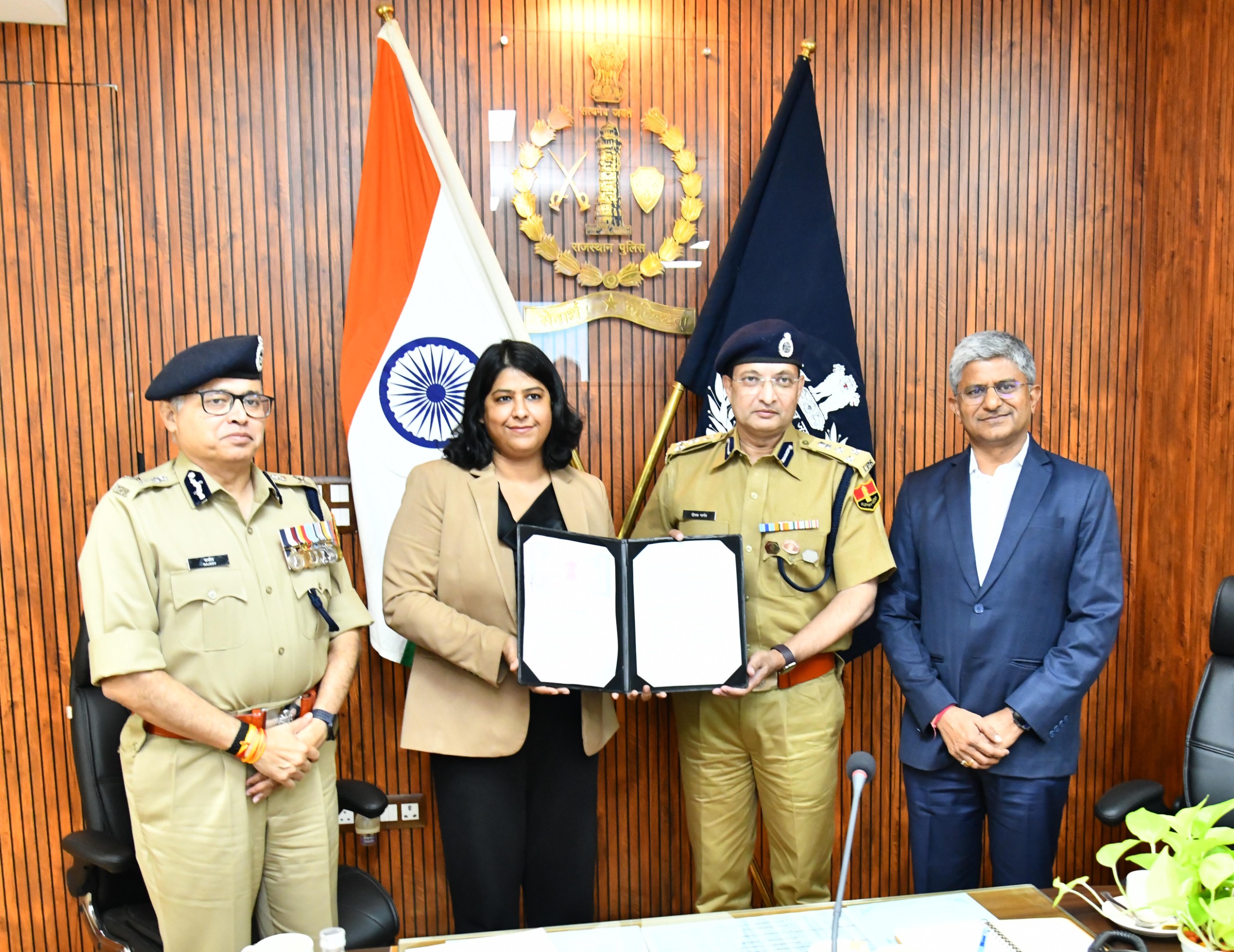 बीट पुलिसिंग को और प्रभावी एवं तकनीक आधारित बनाने के लिए बीपीएंडआरडी के साथ किया एमओयू