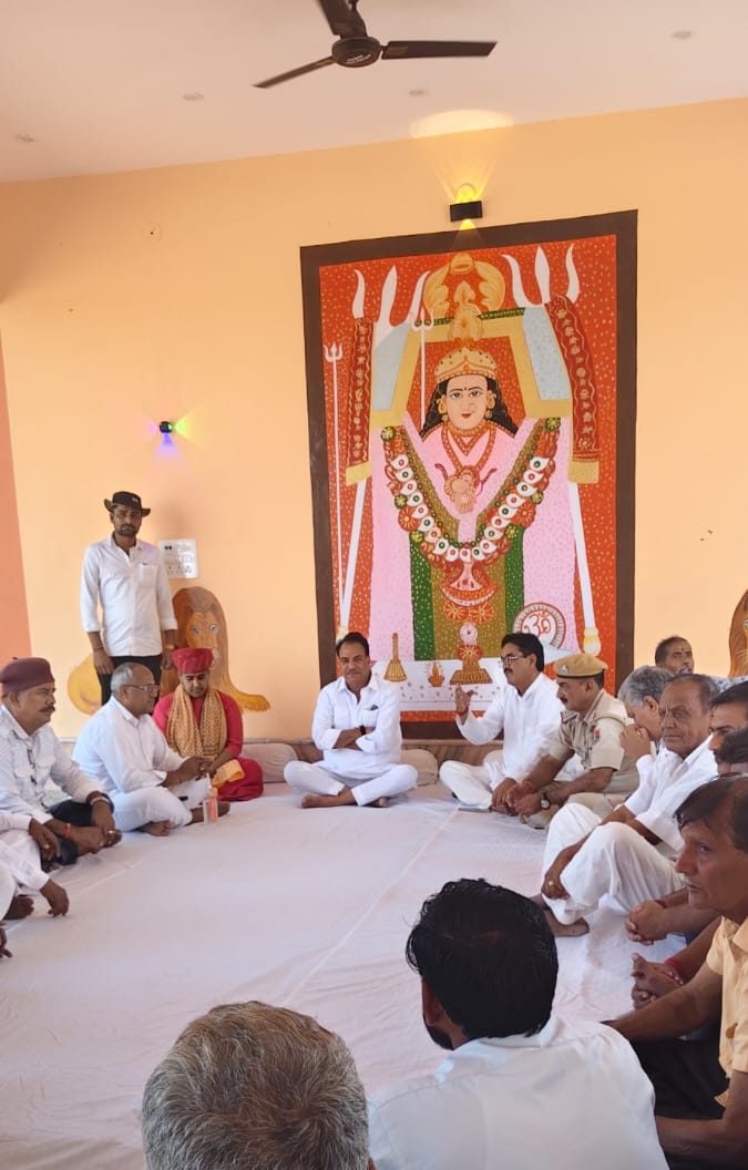Bhamashah Meghraj Singh performed puja during the two-day long Navratri fair at Rajal Baisa Dham.